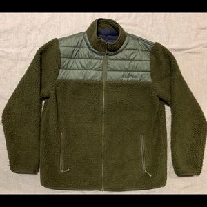 Vineyard Vines dark green fleece jacket